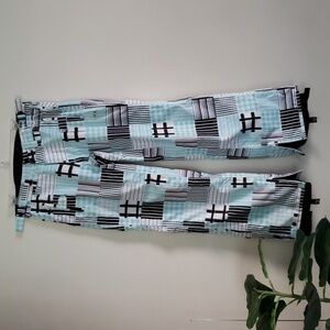 Foursquare snowboard outerwear pants, pockets, adjustable waist, women sz small